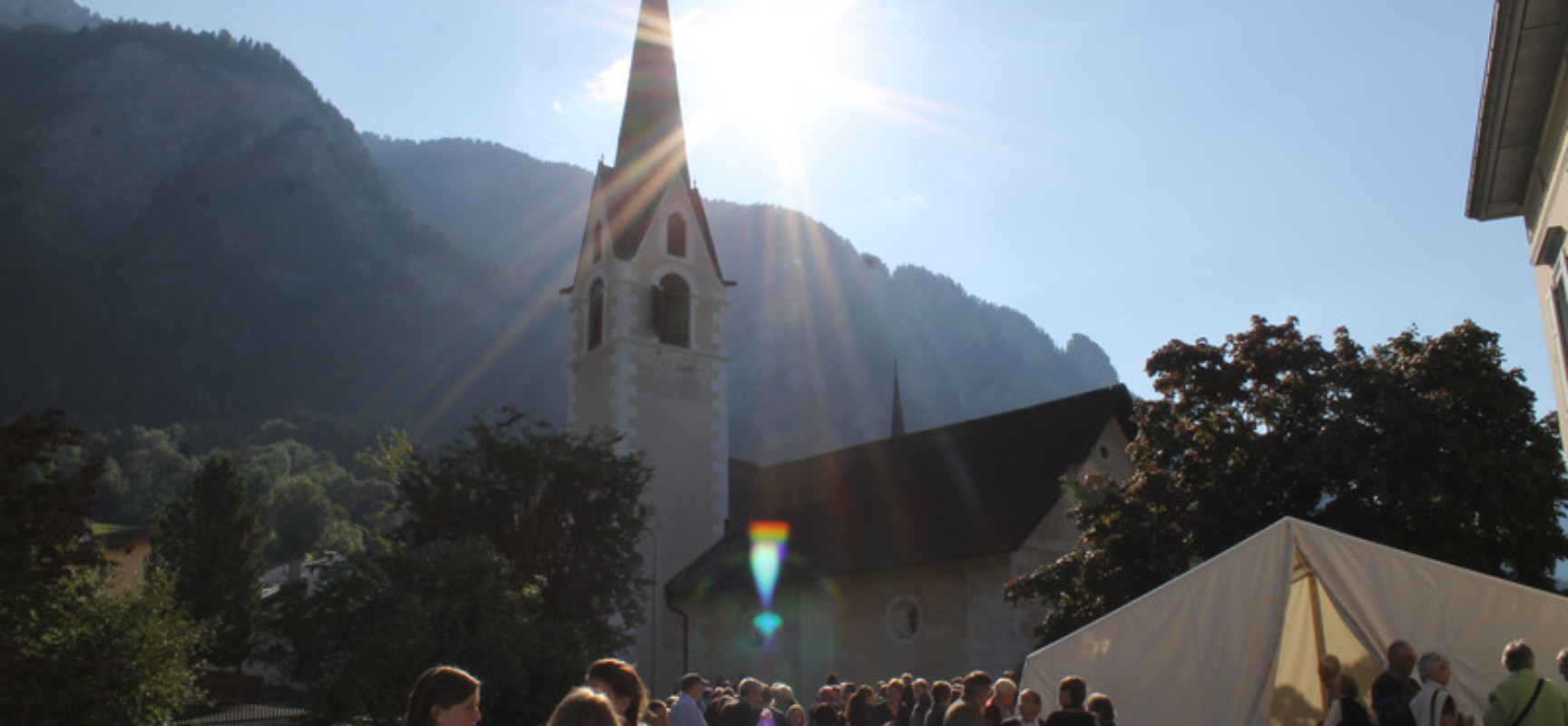 Kirchturm-Restauration: Ein Fest voller Lebensfreude und guter Laune
