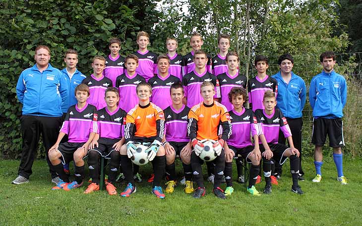 Neue Trikots für die Junioren-Liga: Fußballklub Thusis-Cazis (FCTC)
