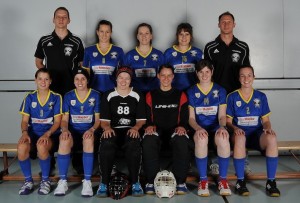 Die Damenmannschaft des UHC Blaugelb Cazis bestritt zwei Spiele