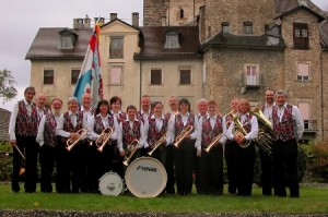 Die Dorfmusik Rothenbrunnen spielt im Triangel in Paspels (Archivfoto: Webseite Dorfmusik Rothenbrunnen)