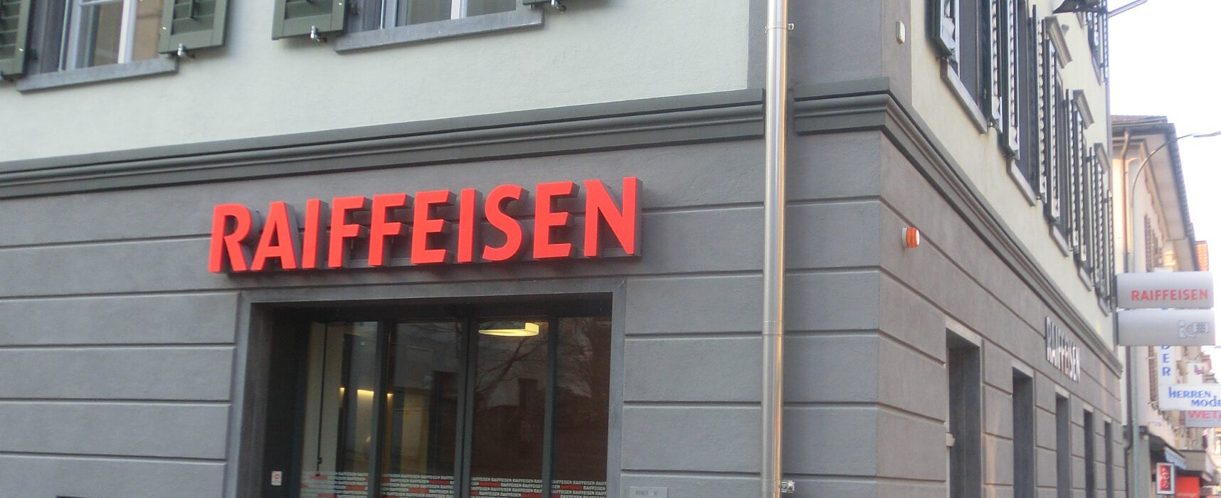 Raub-Überfall auf Raiffeisenbank Thusis: