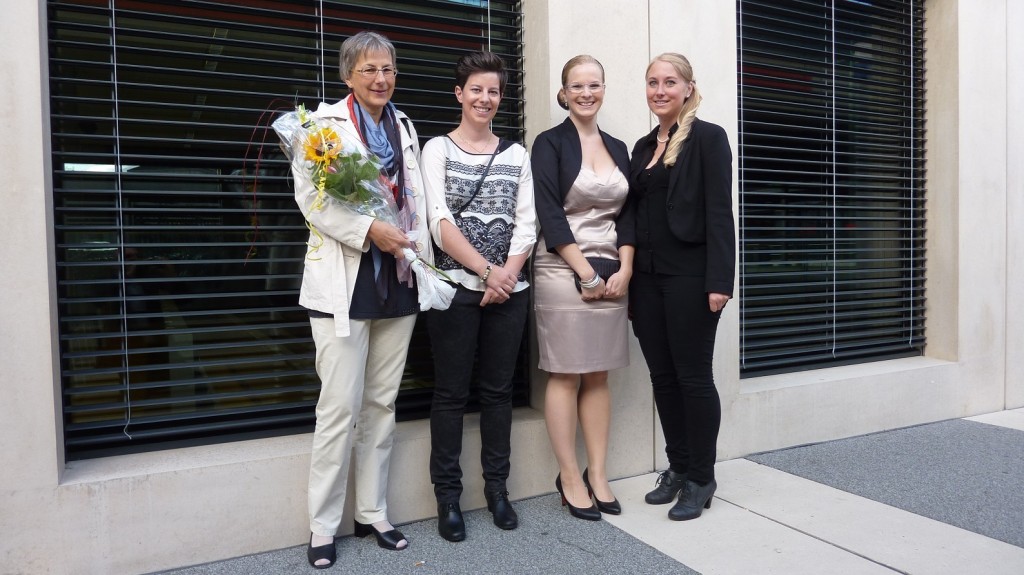 Bildlegende:v.l.n.r: Eva Prevost, Marina Lombris, Martina Decurtins und Dominique Preisig (Foto: Spital Thusis)