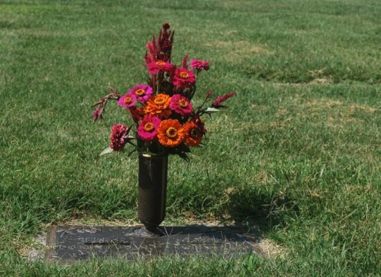 Gräber am Friedhof Thusis werden aufgelöst