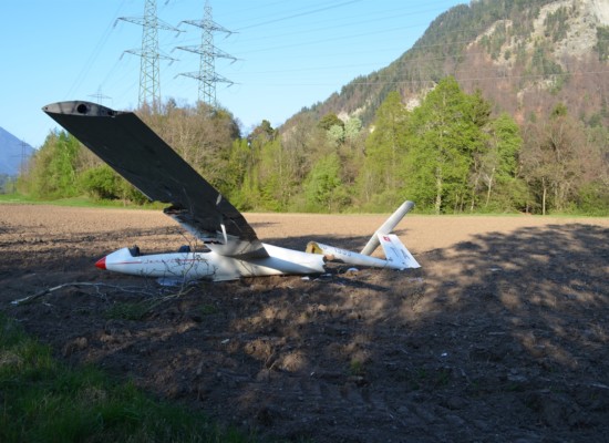 Flugunfall in Rhäzüns: Flugzeug bei Notlandung abgestürzt