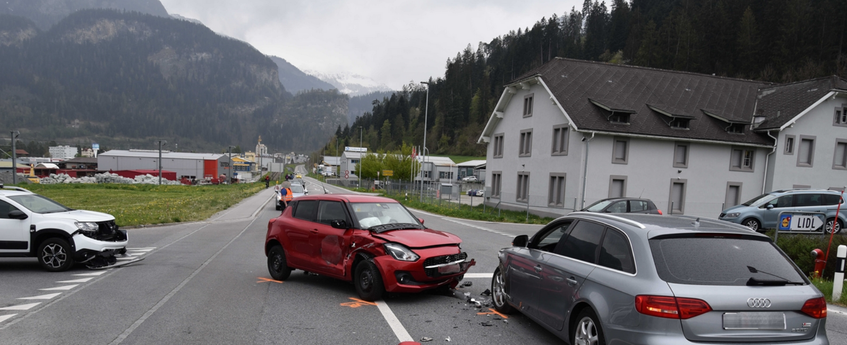 Thusis: Hoher Sachschaden bei Verkehrsunfall