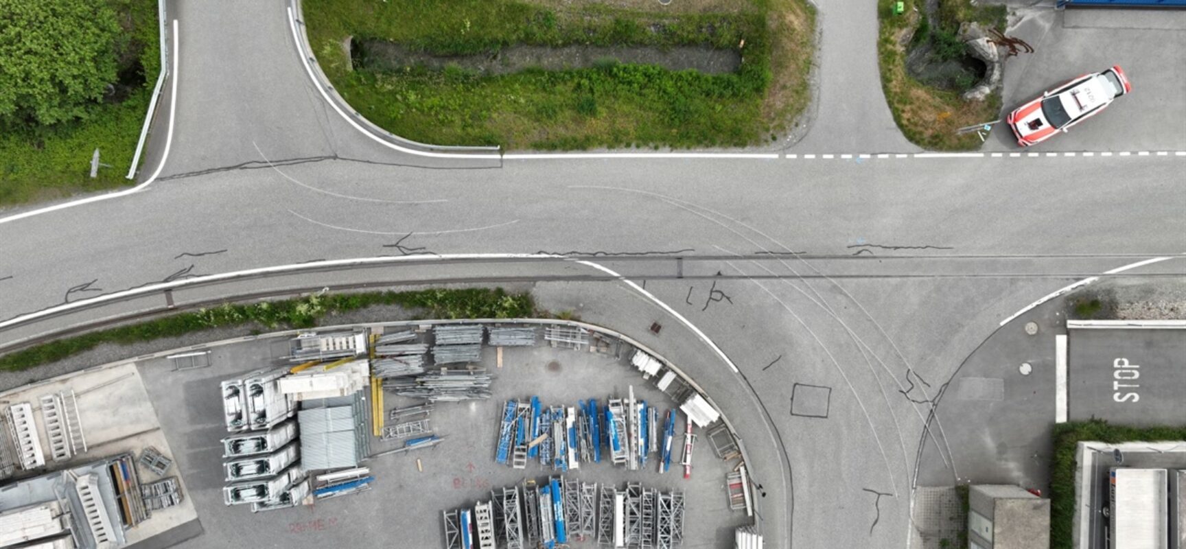Unfall in Cazis-Unterrealta: Verletzter (19) an der Industriestraße – Rega im Einsatz