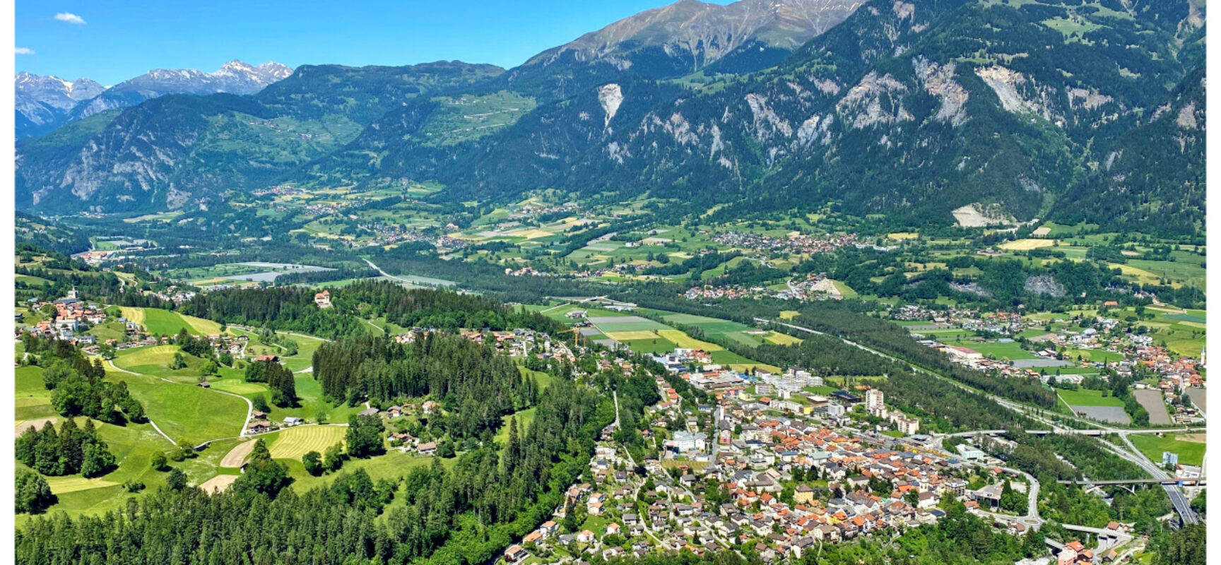 Delegierte des Spital Thusis, die Gemeinde-Vertreter, müssen aufräumen