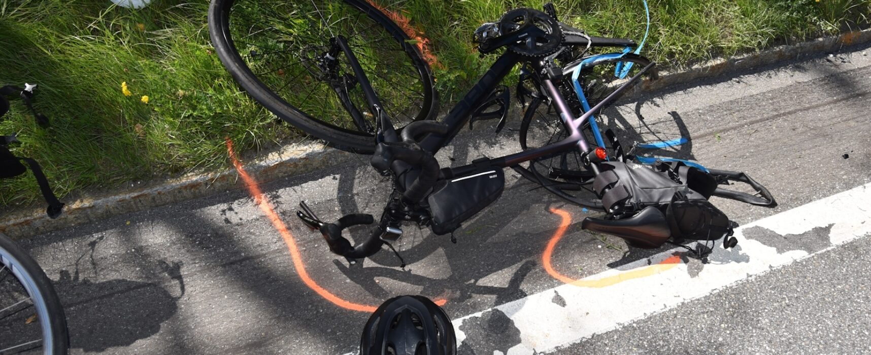 Unfall auf Hauptstraße zwischen Rothenbrunnen und Cazis