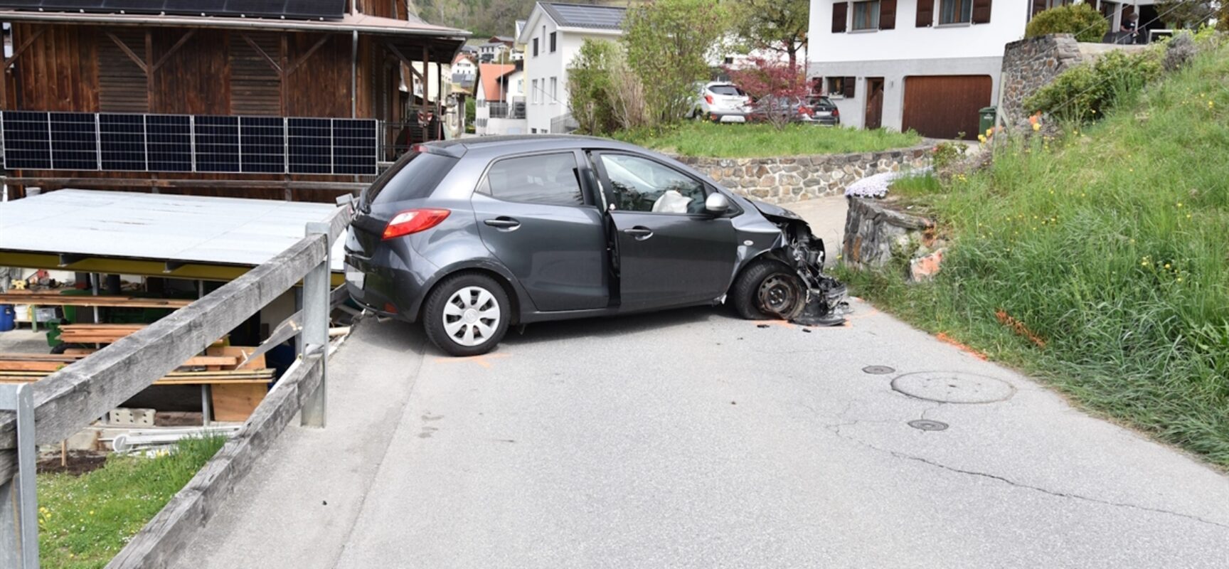 Tomils: Lenkerin bei Selbstunfall verletzt