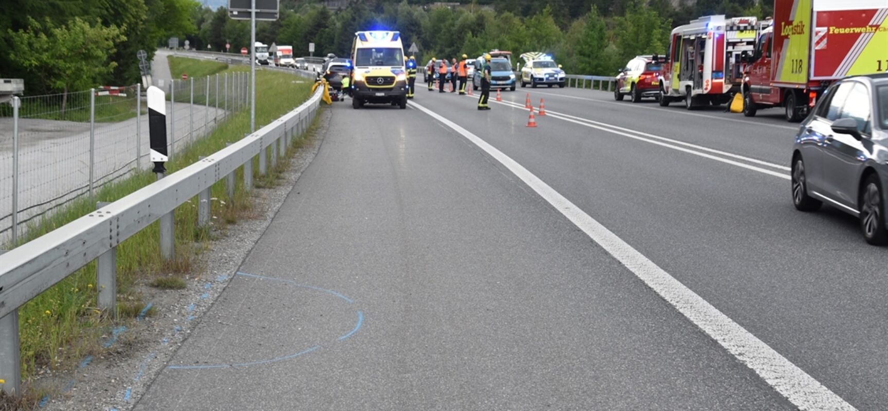 Rothenbrunnen: Selbstunfall auf Autostraße A13